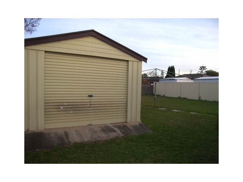 8 Vincent Ave, Liverpool NSW 2170