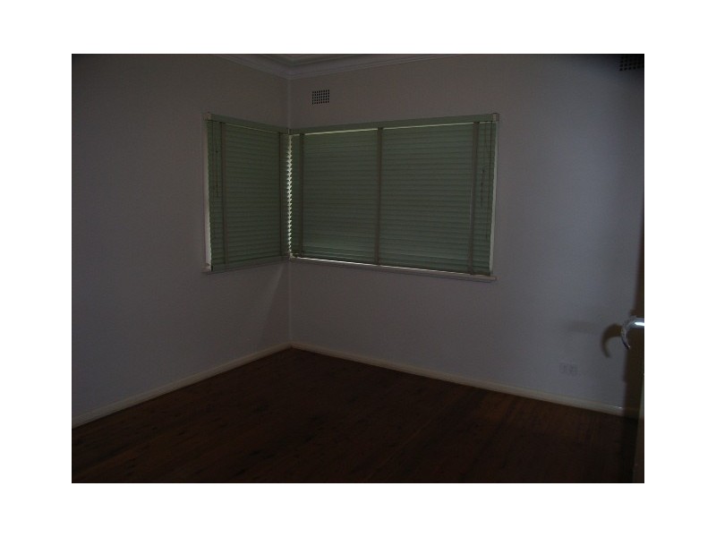 4 Danalam St, Liverpool NSW 2170