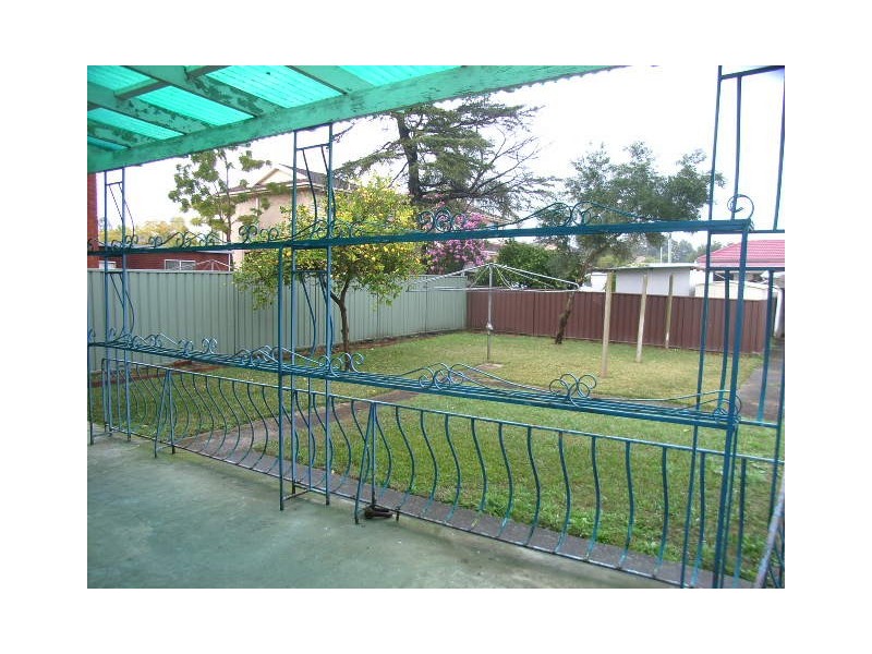 4 Danalam St, Liverpool NSW 2170