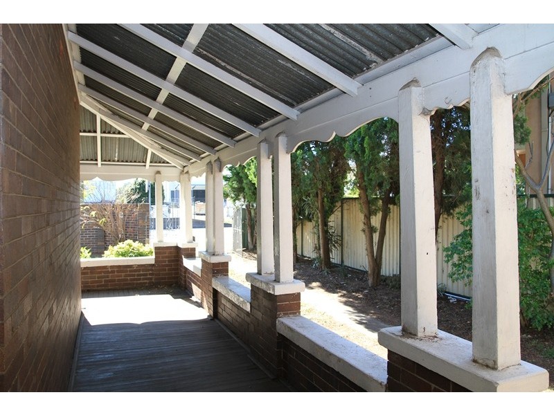 16 Moorebank Ave, Moorebank NSW 2170