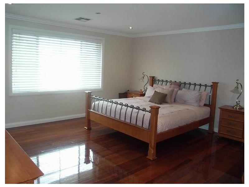West Hoxton NSW 2171