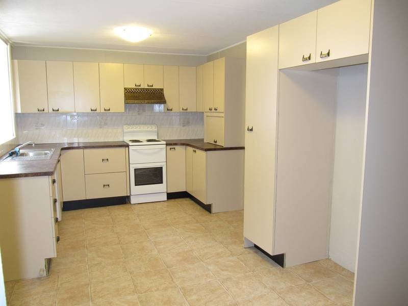 16 Moorebank Avenue, Moorebank NSW 2170