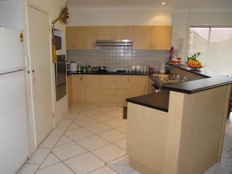 West Hoxton NSW 2171