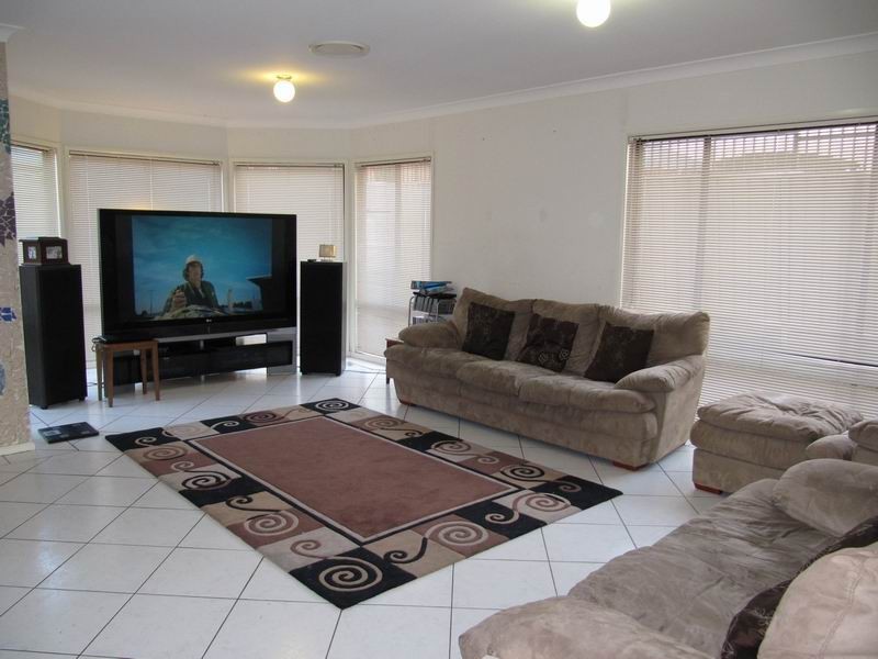 West Hoxton NSW 2171