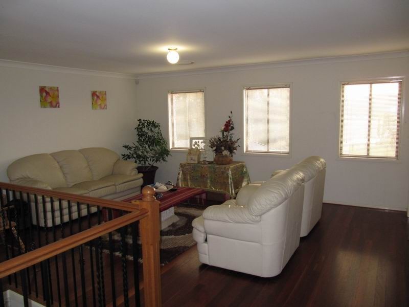 West Hoxton NSW 2171