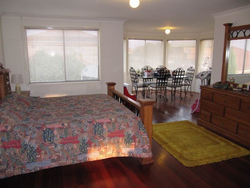 West Hoxton NSW 2171