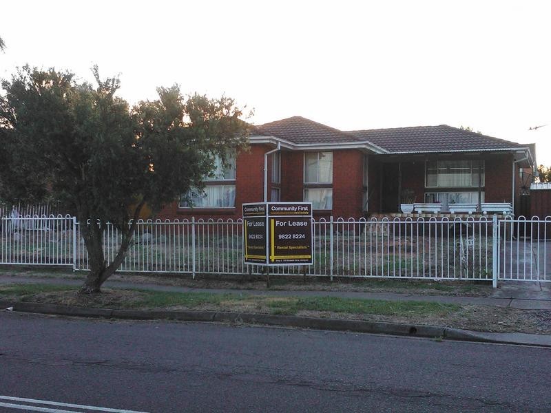 111 St Johns Road, Green Valley NSW 2168