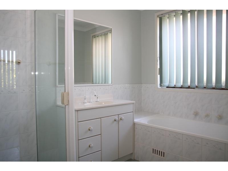 31 Nineteenth Avenue, Hoxton Park NSW 2171