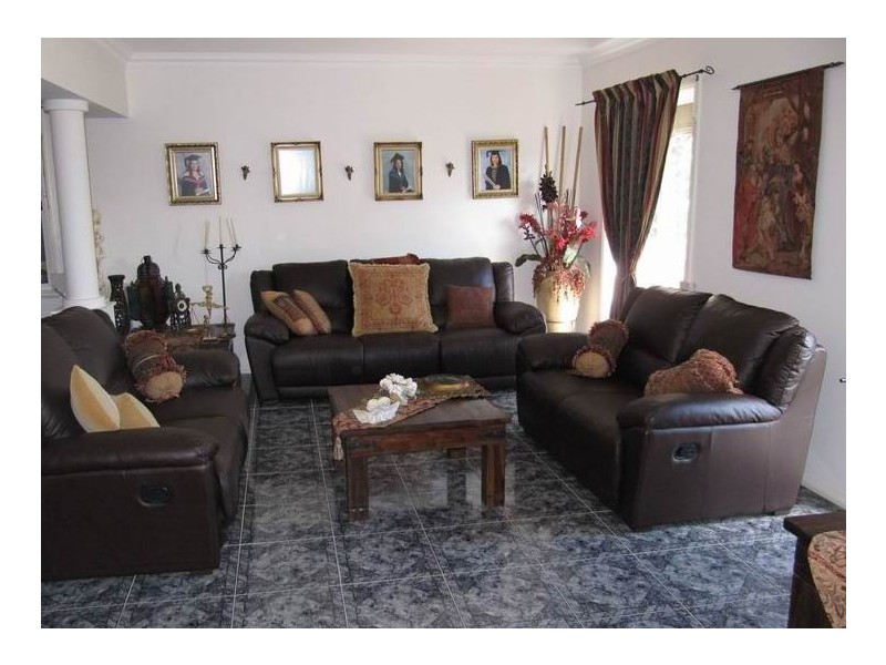 West Hoxton NSW 2171