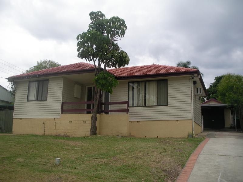 33 Aberdeen Road, Busby NSW 2168