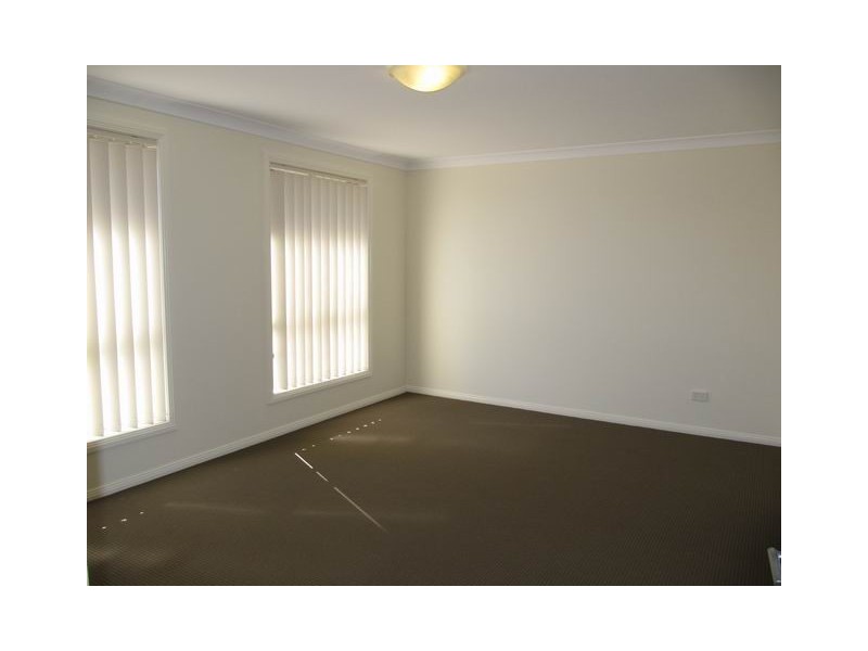 16 Montazah St, Spring Farm NSW 2570