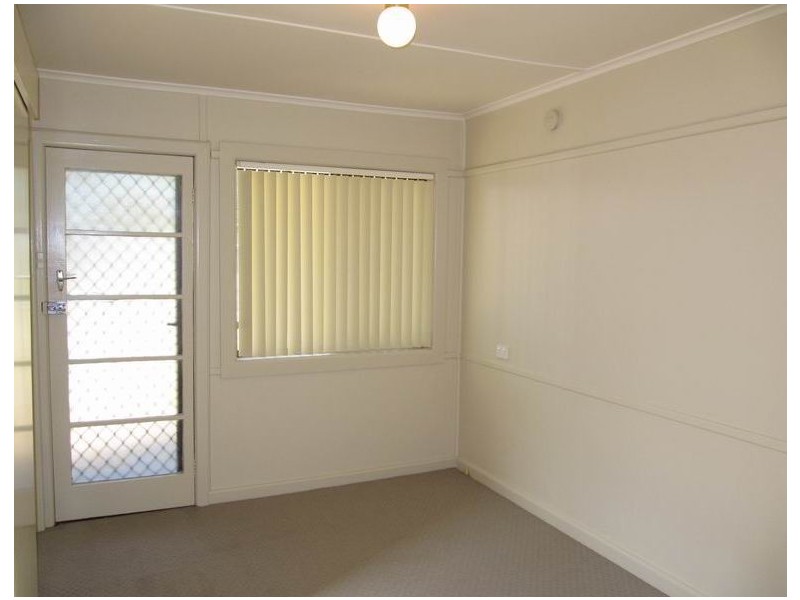 6 Roland Avenue, Liverpool NSW 2170