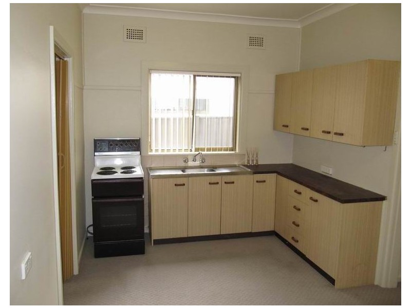 6 Roland Avenue, Liverpool NSW 2170