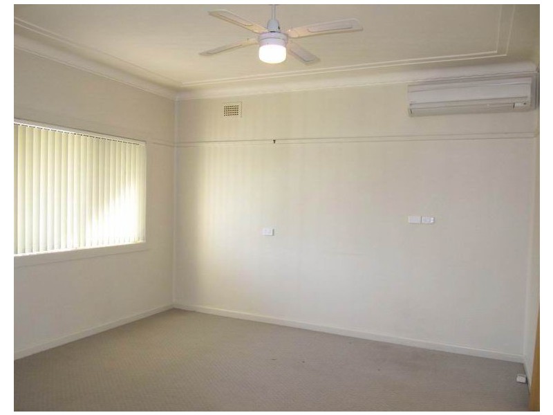 6 Roland Avenue, Liverpool NSW 2170