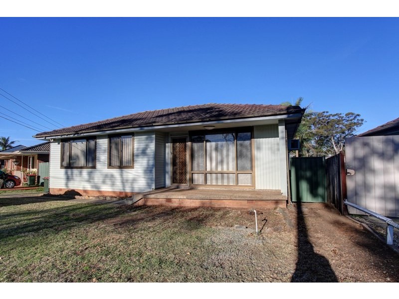 32 Kinkuna Street, Busby NSW 2168