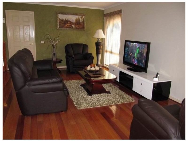 11 Calabria St, Prestons NSW 2170