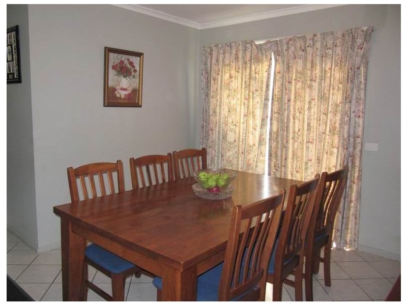 11 Whiteley Close, Casula NSW 2170