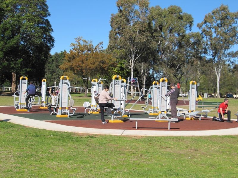 39 Nottingham Crescent, Chipping Norton NSW 2170