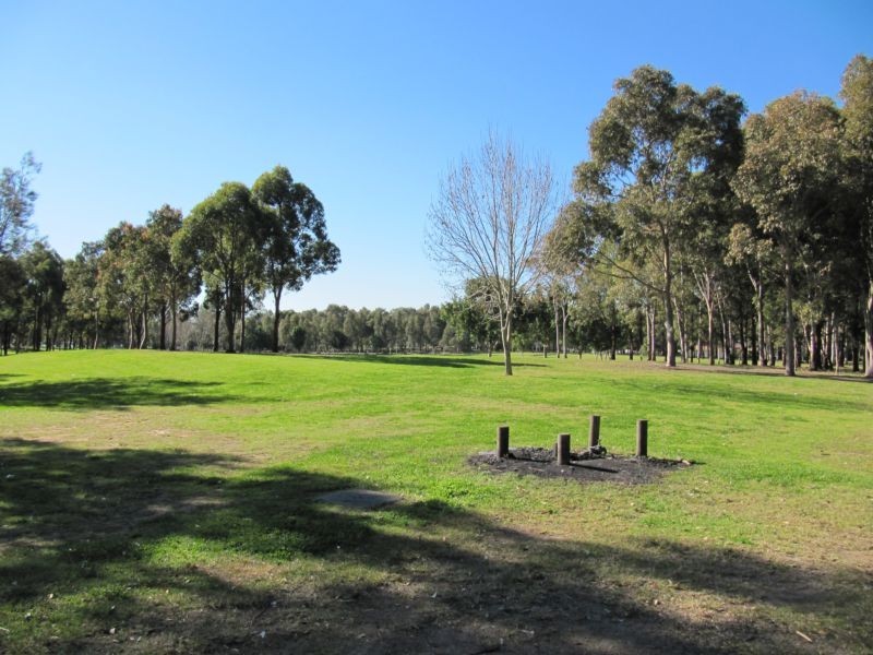 39 Nottingham Crescent, Chipping Norton NSW 2170