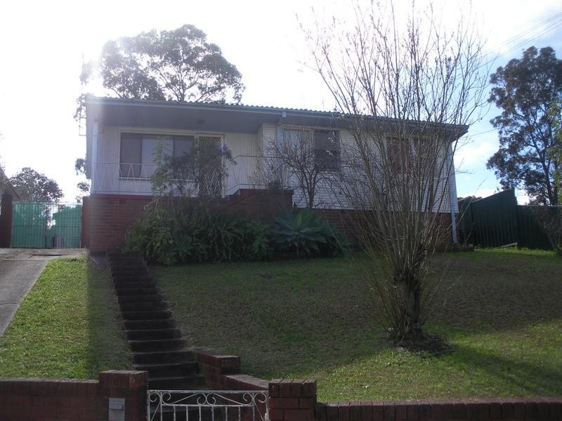 7 Devon Place, Busby NSW 2168