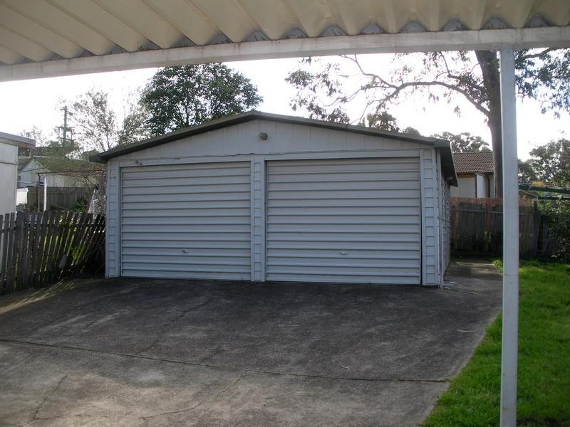 7 Devon Place, Busby NSW 2168