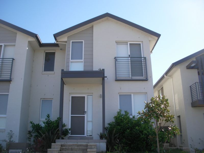 3 Lockheed Avenue, Middleton Grange NSW 2171