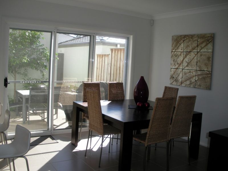 3 Lockheed Avenue, Middleton Grange NSW 2171