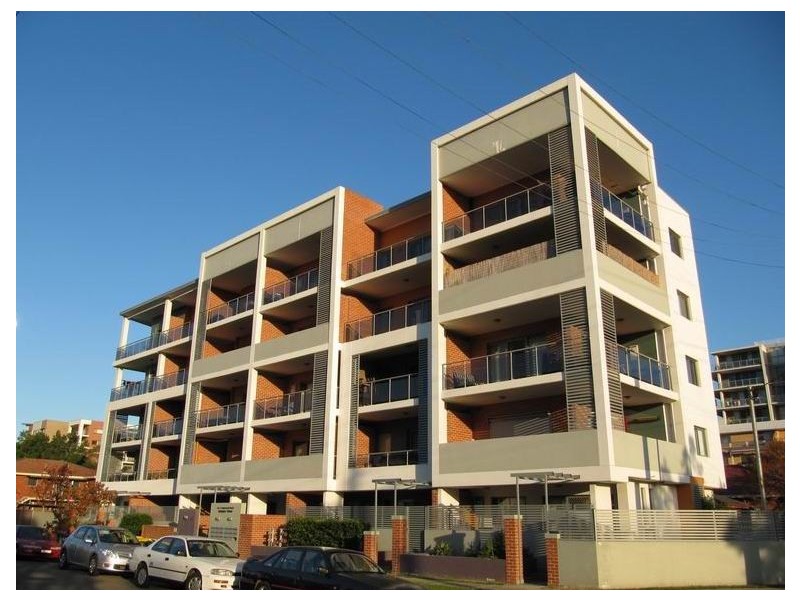 2/2 Castlereagh Street, Liverpool NSW 2170