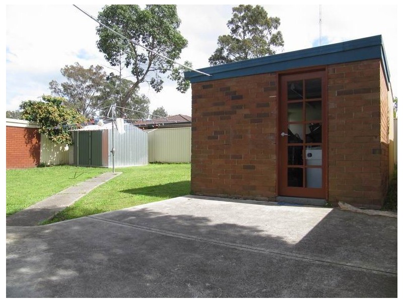 Lurnea NSW 2170