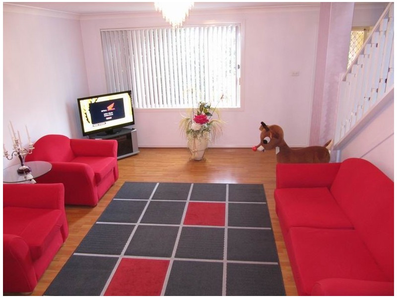 2/53 Trafalgar Street, Glenfield NSW 2167