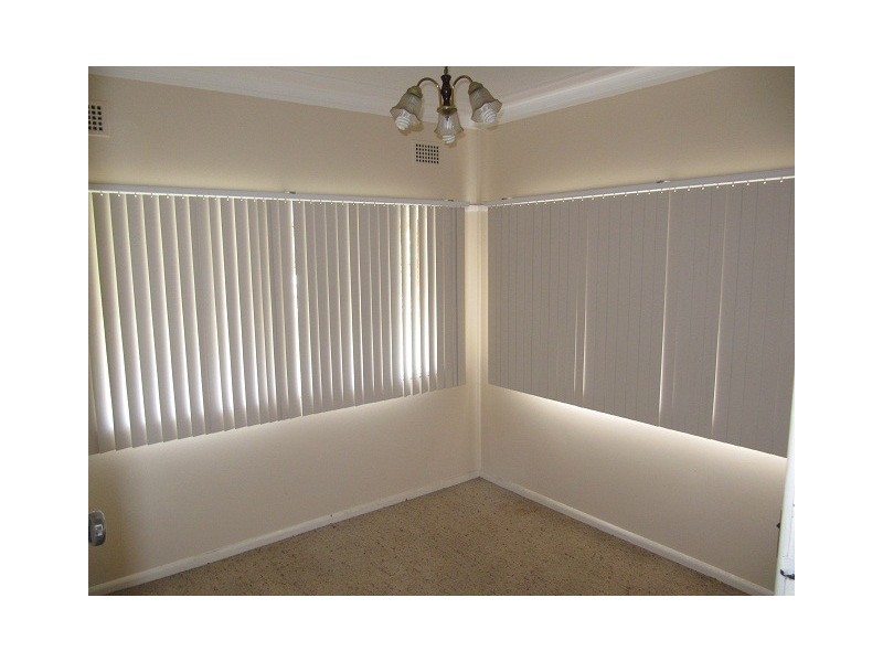 8 Roland Avenue, Liverpool NSW 2170