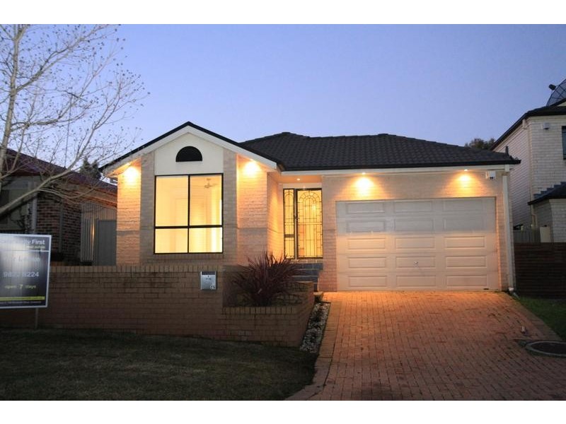 25 Ferraro Crescent, West Hoxton NSW 2171