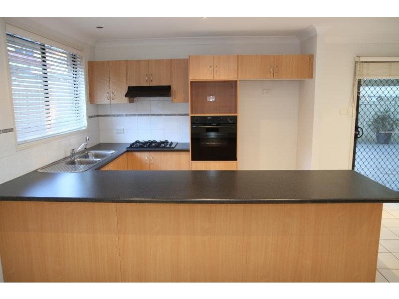 25 Ferraro Crescent, West Hoxton NSW 2171