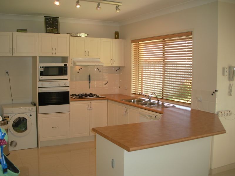 68 Latina Circuit, Prestons NSW 2170