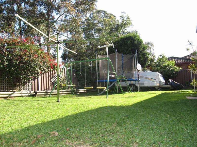 54 Kendall Drive, Casula NSW 2170