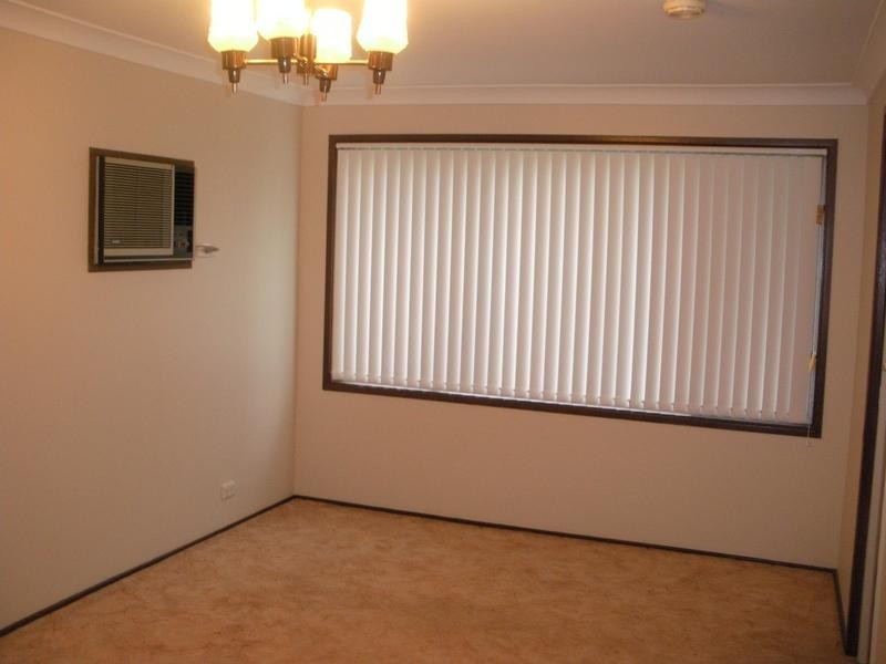 15 Galloway Street, Bossley Park NSW 2176