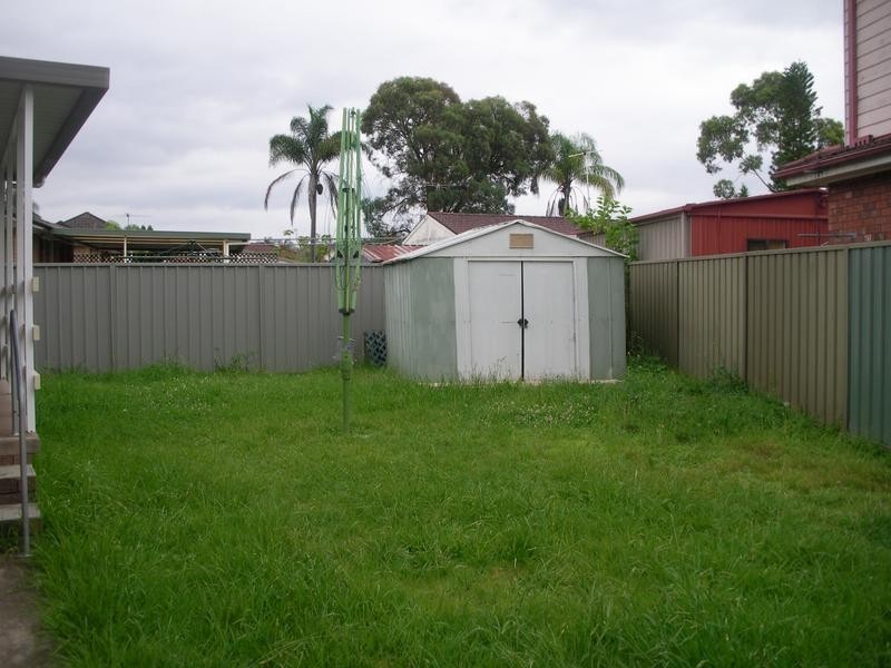 15 Galloway Street, Bossley Park NSW 2176