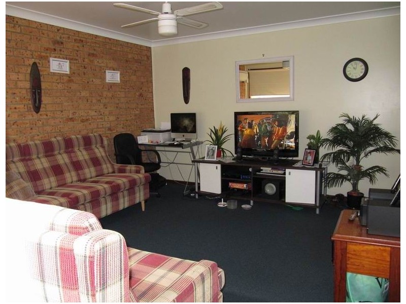 8 Rabaul Close, Bossley Park NSW 2176