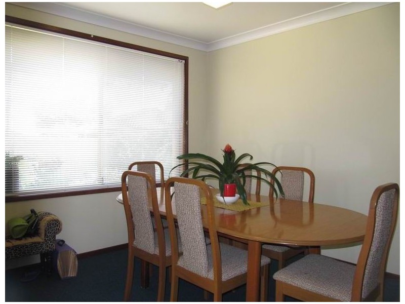 8 Rabaul Close, Bossley Park NSW 2176