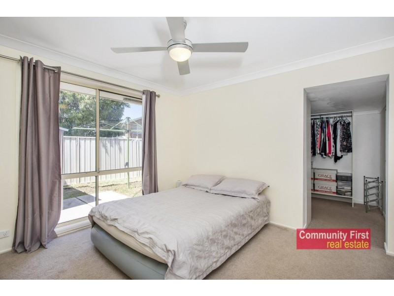 12 Tamworth Crescent, Hoxton Park NSW 2171