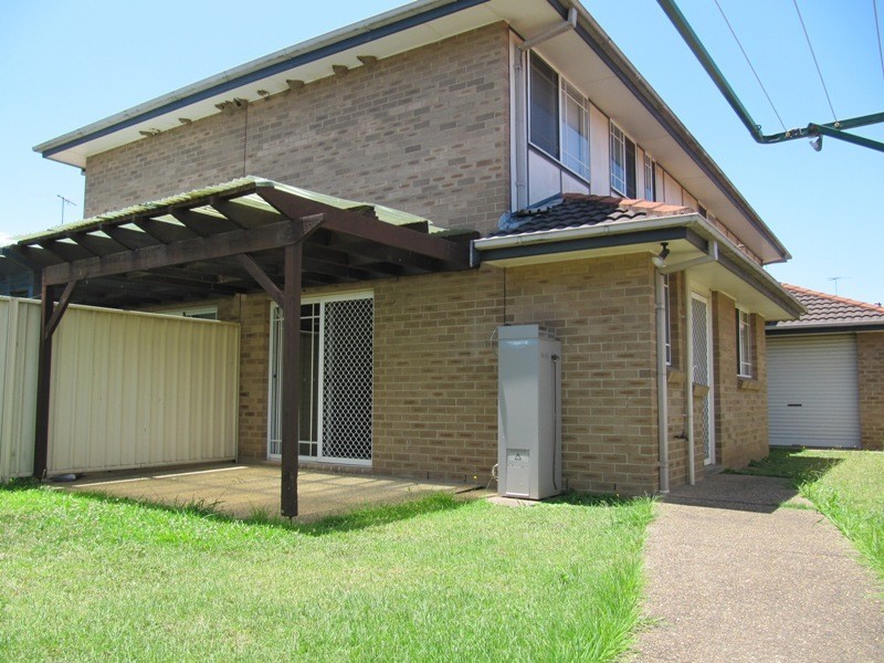 19B Wellwood Avenue, Moorebank NSW 2170