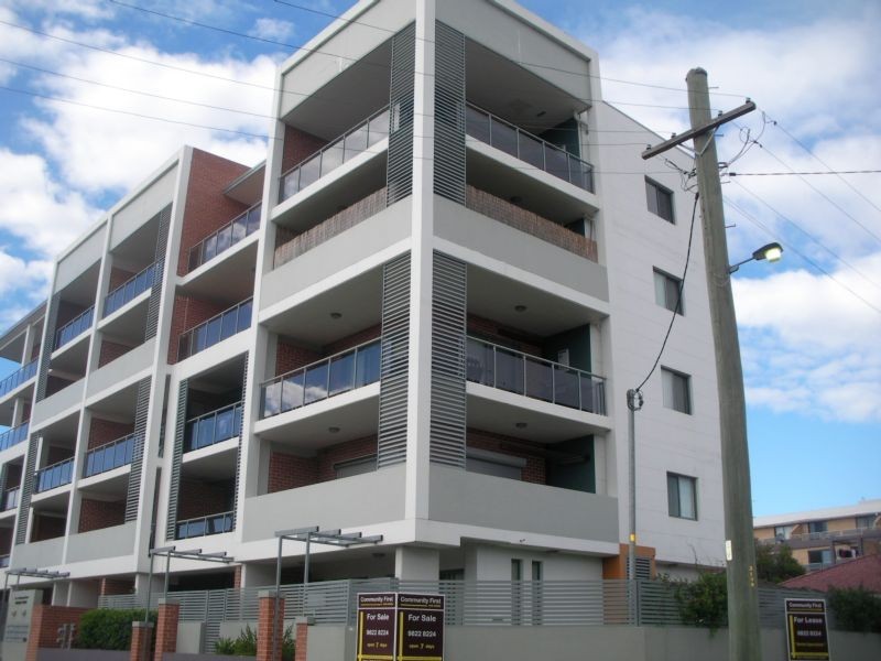 13/2 Castlereagh Street, Liverpool NSW 2170