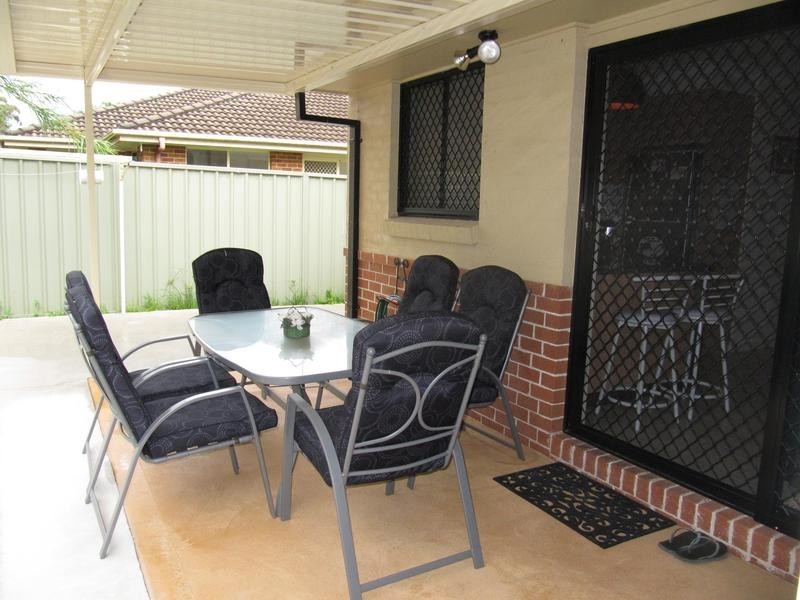 6/9-11 Fourth Avenue, Macquarie Fields NSW 2564