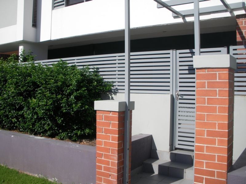 1/2 Castlereagh Street, Liverpool NSW 2170