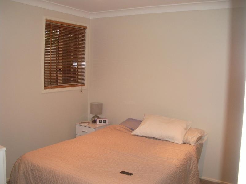 6 Kew Gardens Court, Wattle Grove NSW 2173