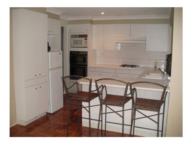 6 Kew Gardens Court, Wattle Grove NSW 2173