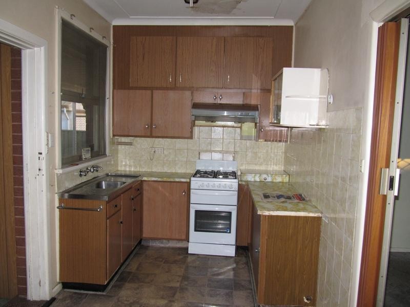 6 Rotary Street, Liverpool NSW 2170