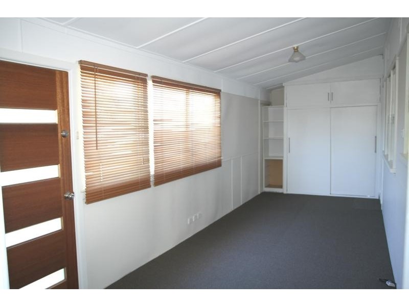 38 Cooper Avenue, Moorebank NSW 2170