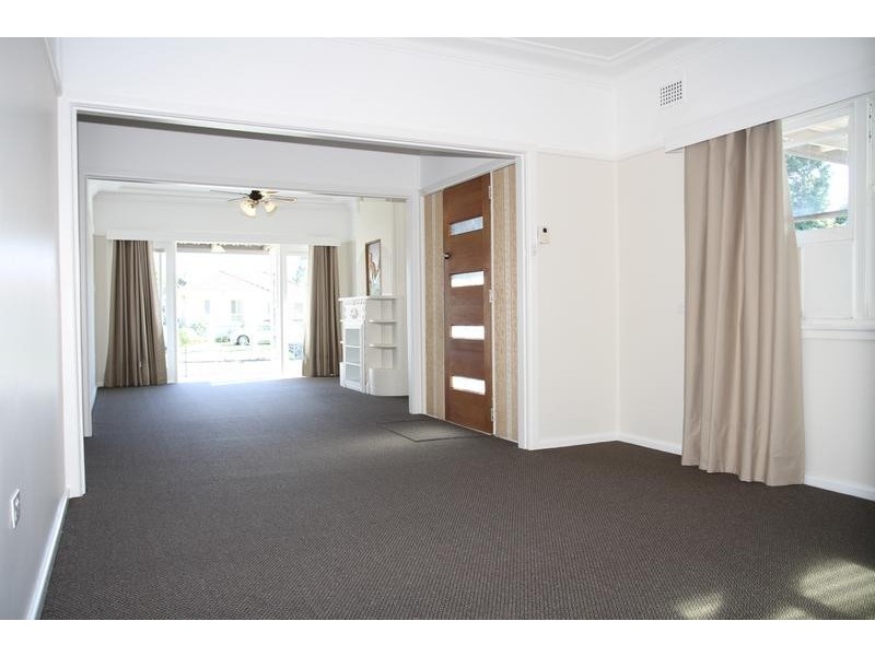 38 Cooper Avenue, Moorebank NSW 2170