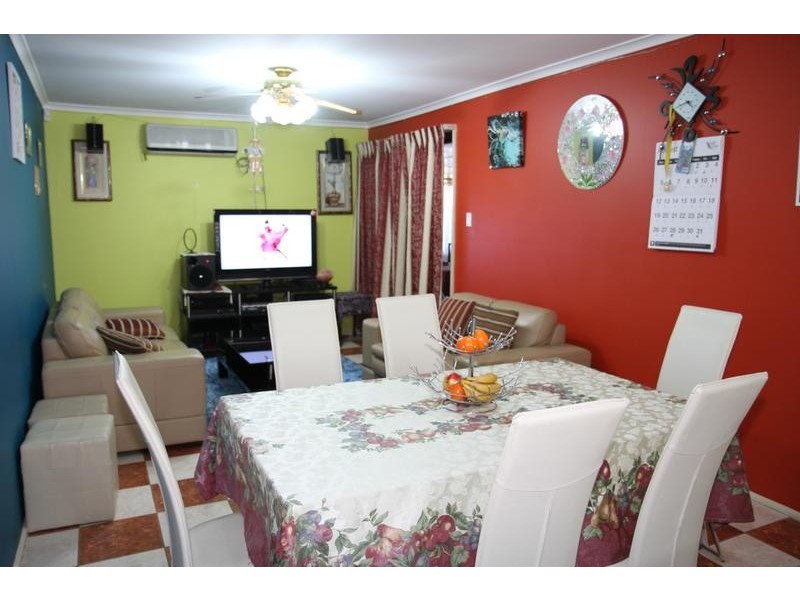 5 Buttercup Street, Macquarie Fields NSW 2564